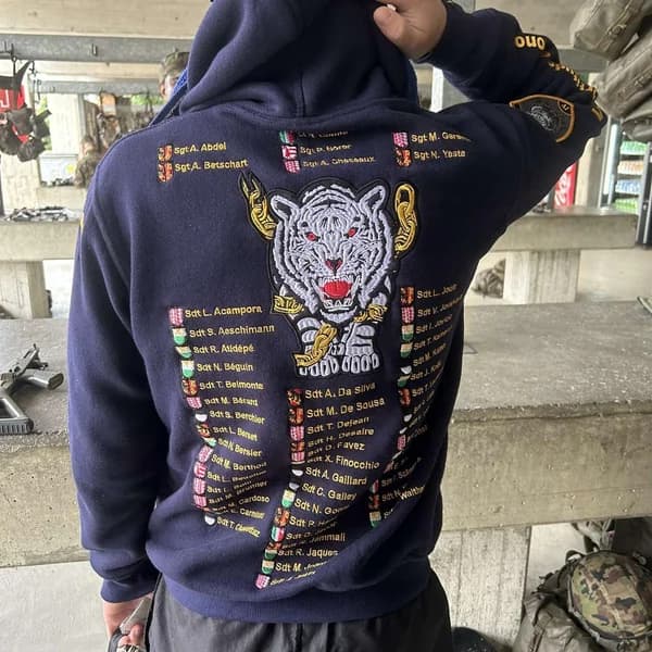 Hoodies - Hoodie